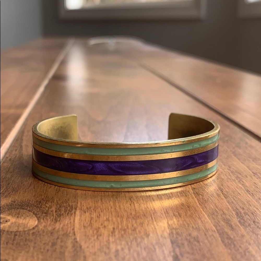 Costume jewelry. Well made.